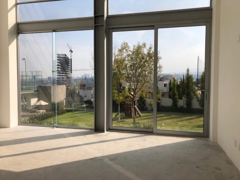 vista ventanal baja 41 Departamentos en La reserva en Bosque Real huixquilucan