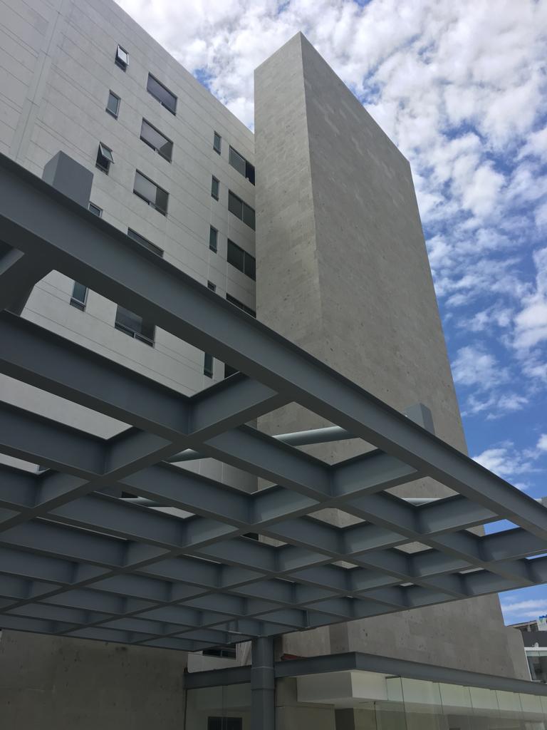 2 entrada Departamentos en La reserva en Bosque Real huixquilucan