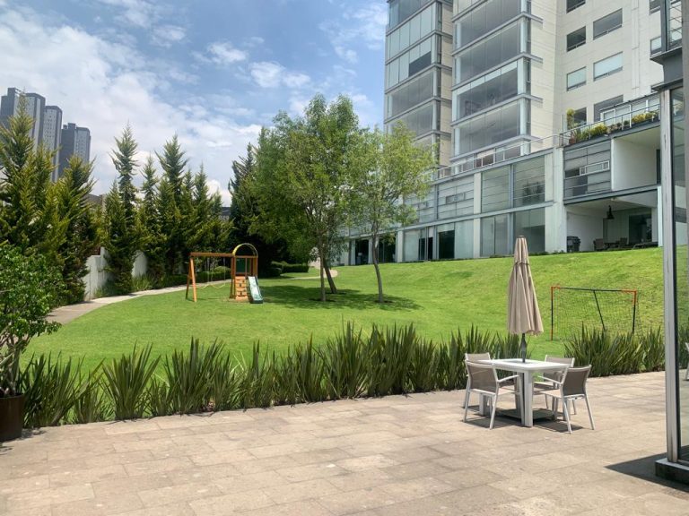 jardines2 Departamentos en La reserva en Bosque Real huixquilucan