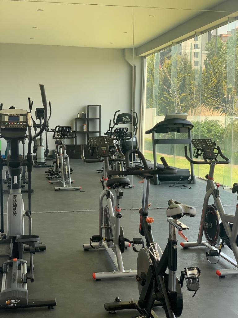 gym Departamentos en La reserva en Bosque Real huixquilucan