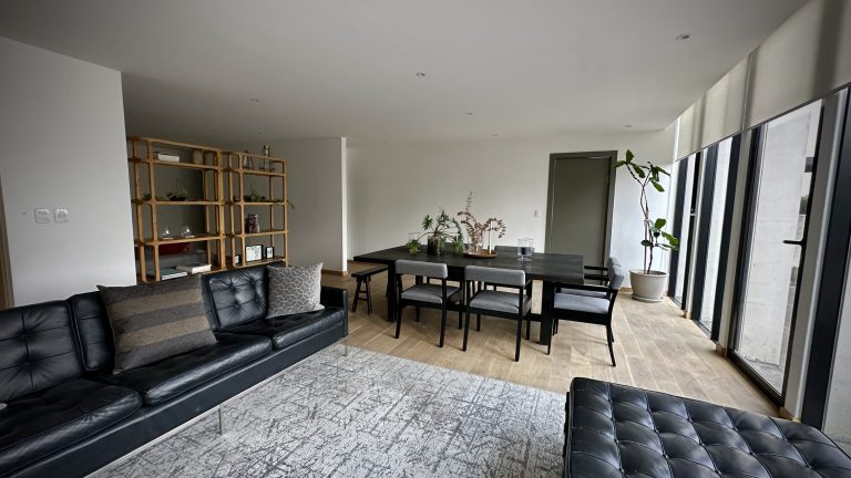 Un espacio familiar íntimo en los departamentos de Avivia, Bosque Real. Ideal para pasar tiempo en familia en tu nueva residencia en Huixquilucan