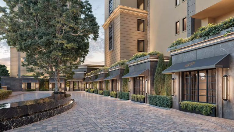 Exterior entrada Maison Bosque Real 16_9